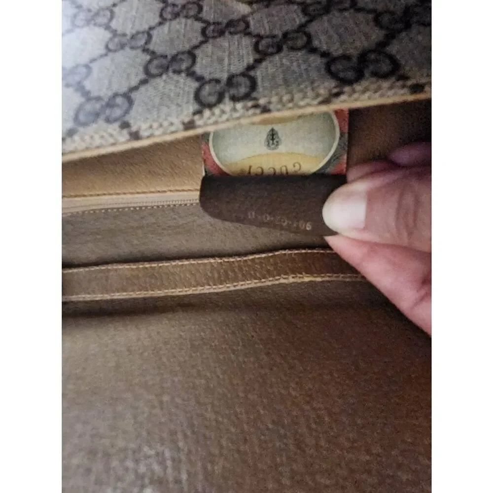 Gucci Authentic Shoulder Bag from the Accessories Collection with CERTIFICATE OF